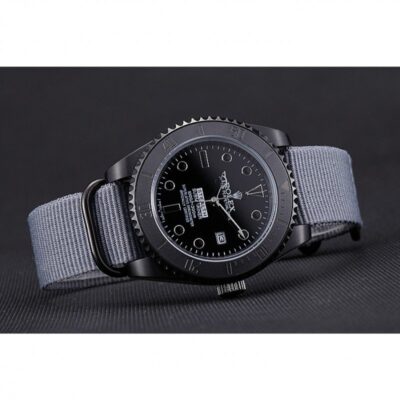 Replica Rolex Submariner Black Dial 621996 Close-Up Focus