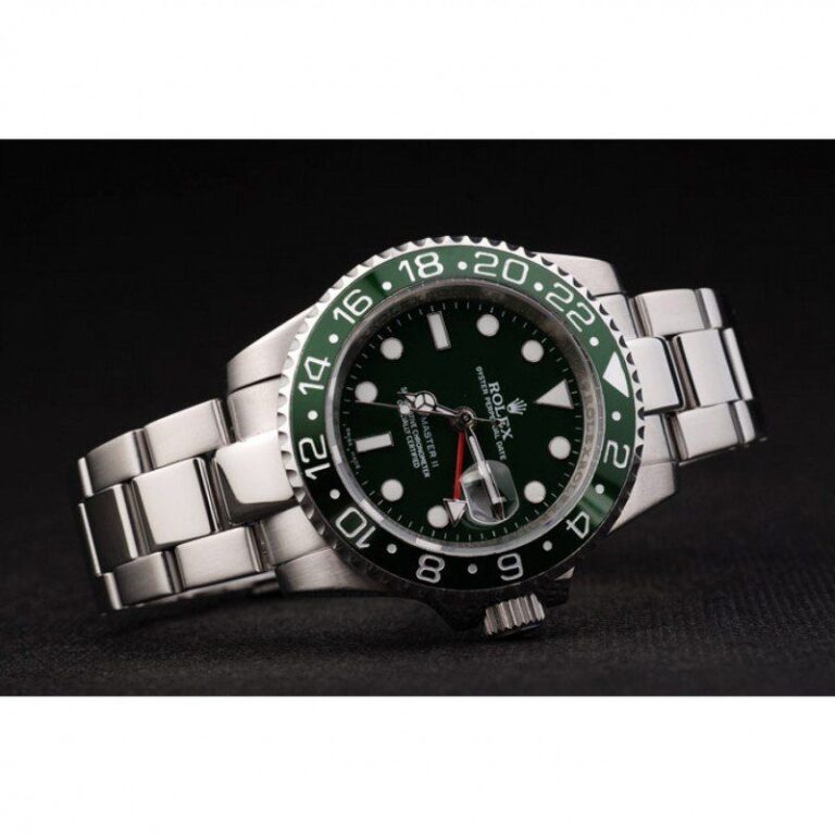 Superclone Rolex GMT-Master II Green Dial SRL48 Close-Up Focus
