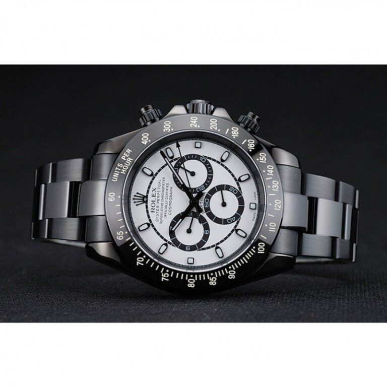 Replica Rolex Daytona White Dial 1454249 Close-Up Focus
