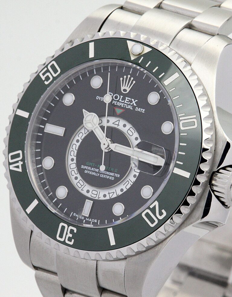 Replica Rolex GMT-Master Black Dial 16720-4 Angle Detail