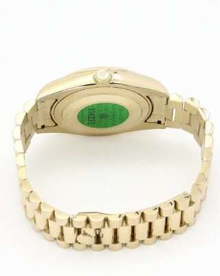Replica Rolex Day-Date II Gold Dial 218238 Close-Up Focus