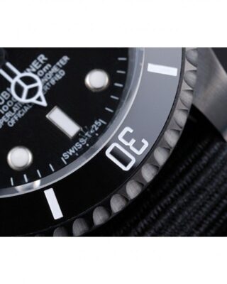 Replica Rolex Submariner Black Dial 622006 Profile Shot