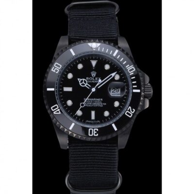 Replica Rolex Submariner Black Dial 622006 Perspective View