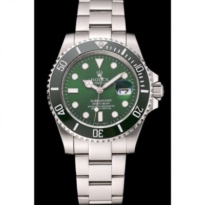 Replica Rolex Submariner Green Dial 1454069 Perspective View