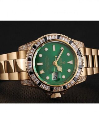 Superclone Rolex GMT-Master II Green Dial 1453748 Close-Up Focus