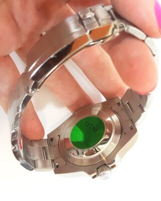 Replica Rolex Submariner Black Dial 116610LN Angle Detail