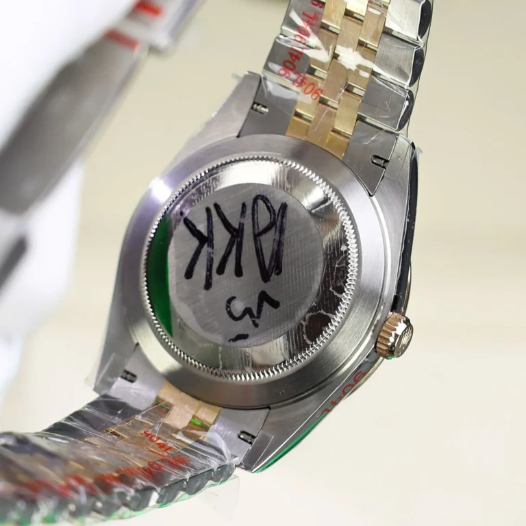 Replica Rolex Datejust Champagne Dial Fluted Bezel Jubilee Bracelet