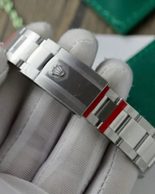 Replica Rolex Datejust Blue Dial Smooth Bezel Oyster Bracelet