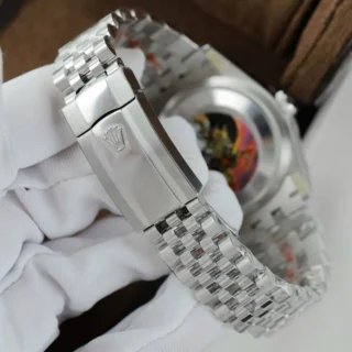 Replica Rolex Datejust Silver Dial Fluted Bezel Jubilee Bracelet
