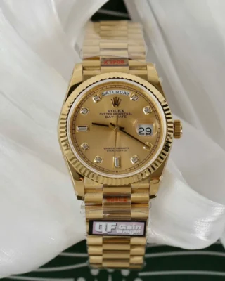 Replica Rolex Day-Date Champagne Dial fluted Bezel Presidential Bracelet
