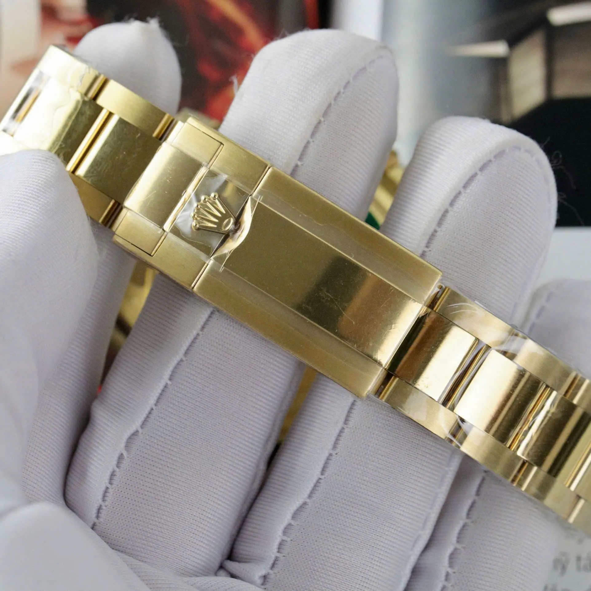 Replica Rolex Daytona Black Dial Gold Bezel Gold Case Oyster Bracelet