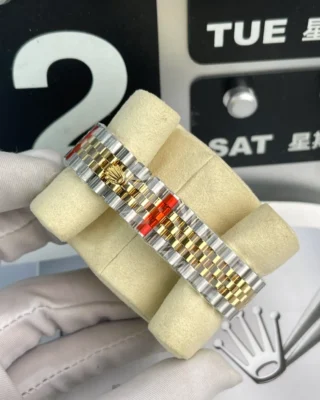 Replica Rolex Datejust Champagne Dial Diamond Bezel