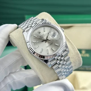 Replice Rolex Oyster Perpetual Silver Dial Jubilee Bracelet