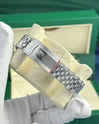 Replice Rolex Oyster Perpetual Silver Dial Jubilee Bracelet