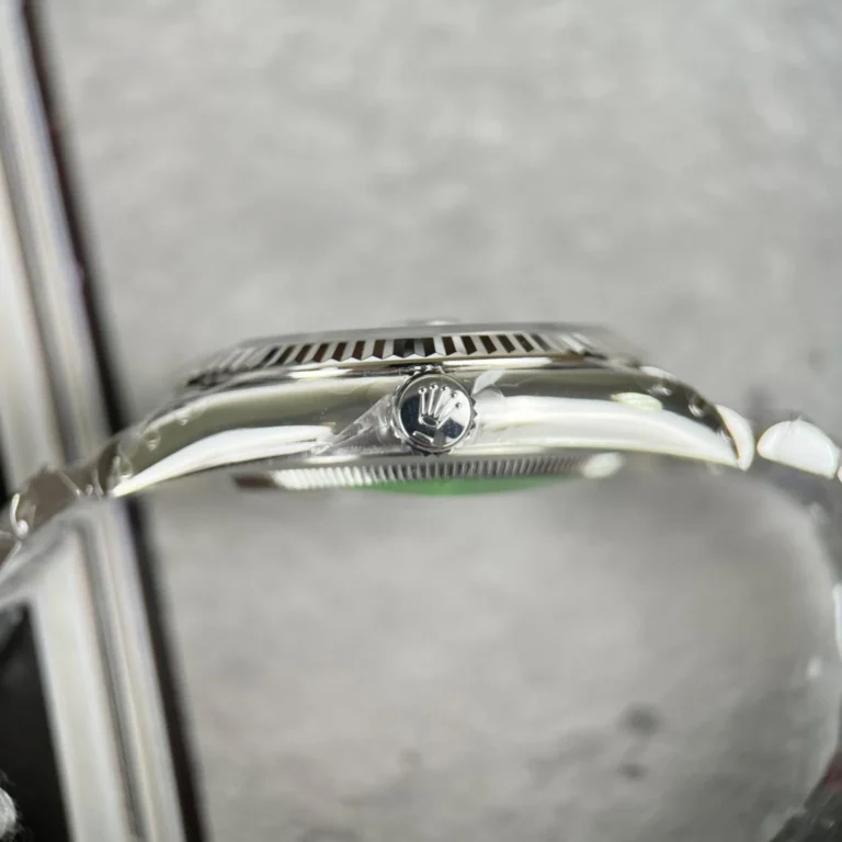 Replica Rolex Datejust White Dial Fluted Bezel Jubilee Bracelet