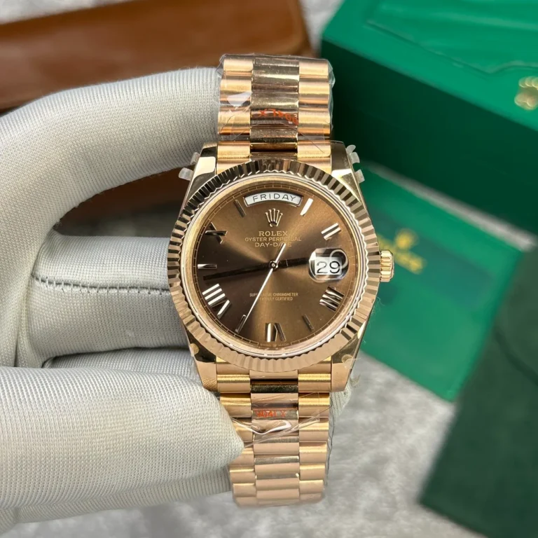 Replica Rolex Day-Date Chocolate Dial Fluted Bezel Rose Gold Presidential Bracelet