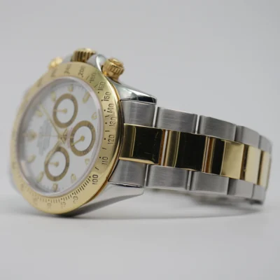 Superclone Rolex Daytona White Dial 116523-2 Perspective View