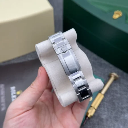 Replica Rolex GMT Master II Batman Blue and Black Bezel Oyster Bracelet