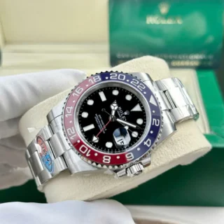Replica Rolex GMT Master Pepsi Black Dial Blue and Red Bezel Oyster Bracelet