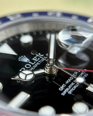 Replica Rolex GMT Master Pepsi Black Dial Blue and Red Bezel Oyster Bracelet