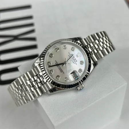 Replica Rolex Datejust Pearl White Dial Fluted Bezel Jubilee Bracelet