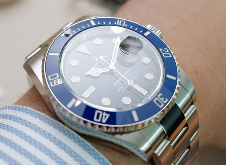 Superclone Rolex Submariner "Cookie Monster" Black Dial 126619LB Feature Highlight