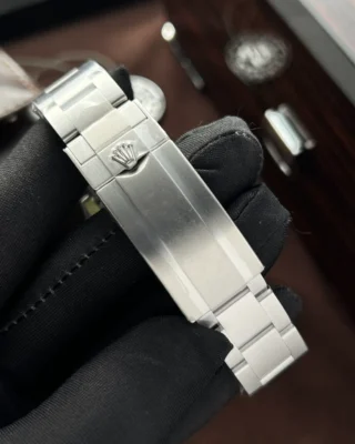 Replica Rolex Submariner Hulk Green Dial Green Bezel