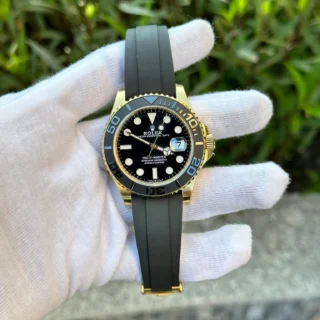 Replica Rolex Yacht-Master Black Dial Yellow Gold Oysterflex Bracelet