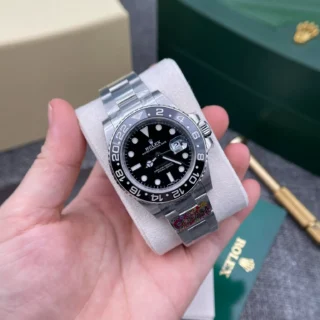 Replica Rolex GMT MAster II Black Dial Black Bezel Oyster Bracelet