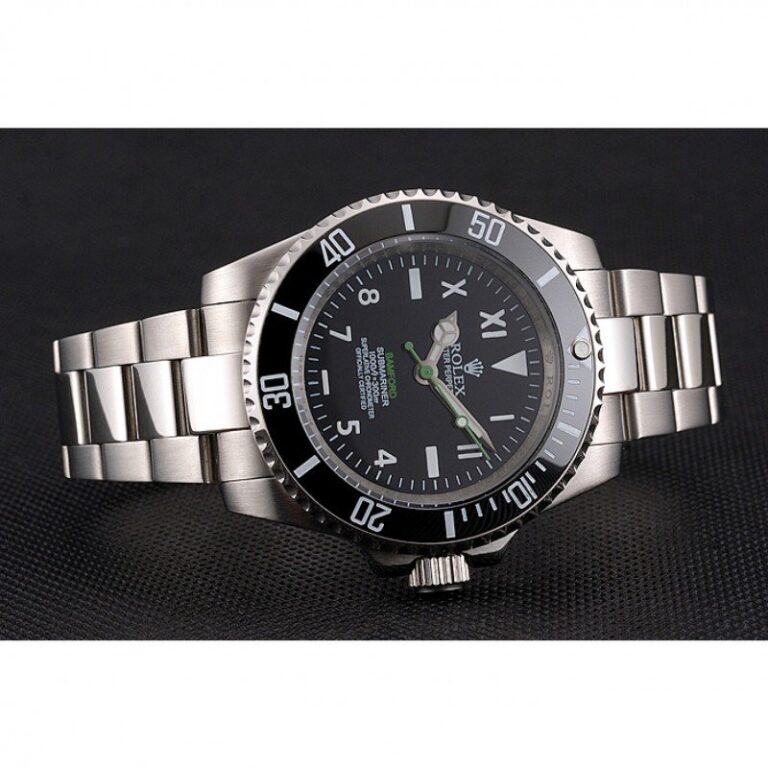Replica Rolex Submariner Black Dial PR16233NBB Close-Up Focus