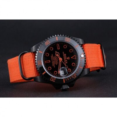 Replica Rolex Submariner Black Dial 622011 Close-Up Focus