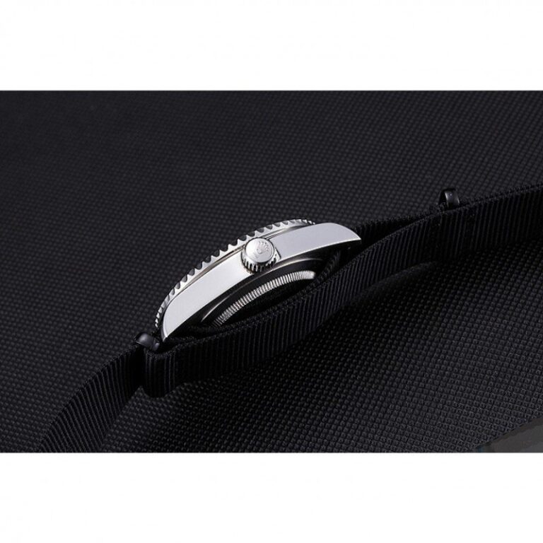 Replica Rolex Submariner Black Dial 621988 Style Perspective
