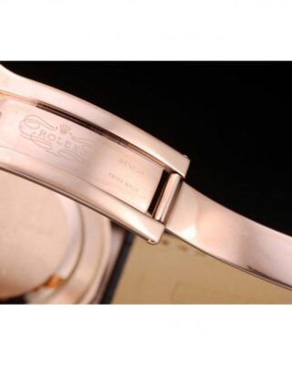 Replica Rolex Daytona Black Dial REP016831 Feature Highlight