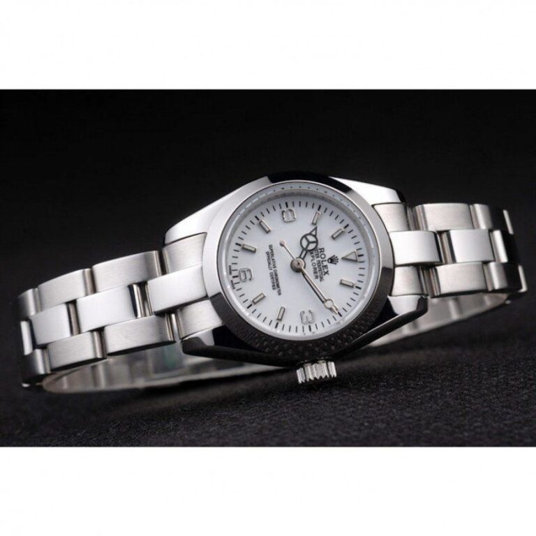 Replica Rolex Explorer White Dial 98088 Close-Up Focus