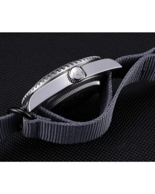 Replica Rolex Submariner Black Dial 98230 Feature Highlight