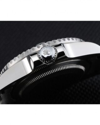 Replica Rolex Submariner Black Dial 1454153 Profile Shot