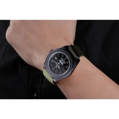 Replica Rolex Submariner Black Dial 621995 Visual Detail