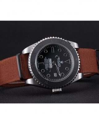 Replica Rolex Submariner Black Dial 621992 Close-Up Focus