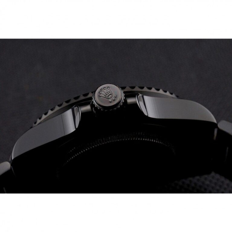 Replica Rolex Submariner Black Dial PR16233BBL Profile Shot