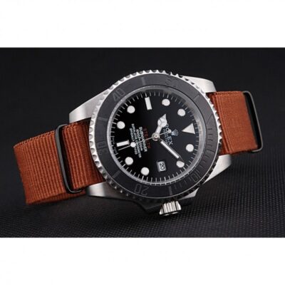 Replica Rolex Submariner Black Dial RL425 621387 Close-Up Focus
