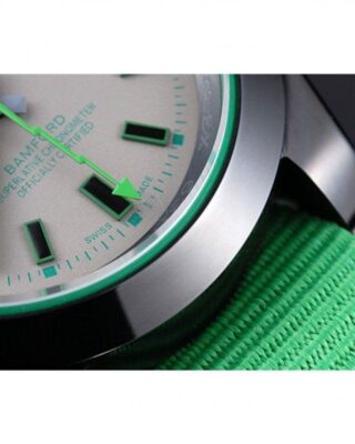 Replica Rolex Milgauss Green Dial 622004 Profile Shot