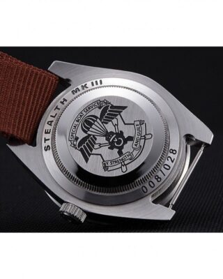 Replica Rolex Submariner Black Dial 621992 Feature Highlight