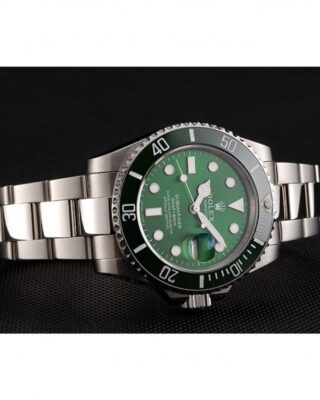 Replica Rolex Submariner Green Dial 1454069 Close-Up Focus