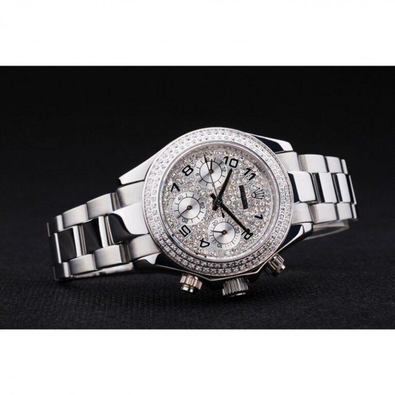 Replica Rolex Daytona Silver Dial RL165 Close-Up Focus