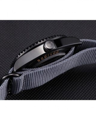 Replica Rolex Submariner Black Dial 621996 Profile Shot