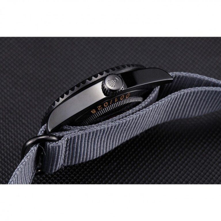 Replica Rolex Submariner Black Dial 621996 Profile Shot
