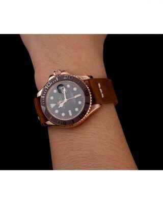 Replica Rolex Yacht-Master Black Dial 1453860 Alternate Angle