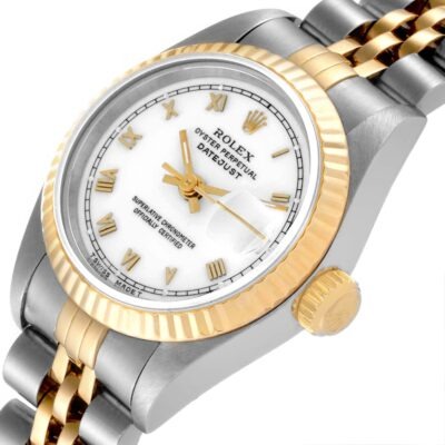 Replica Rolex Lady-Datejust White Dial 69173 Close-Up Focus