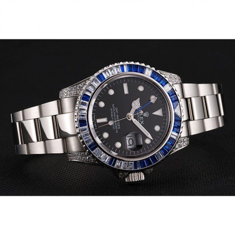 Superclone Rolex GMT-Master II Black Dial 1453747 Close-Up Focus