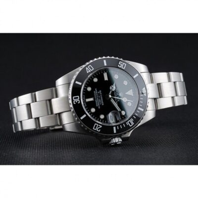 Replica Rolex Submariner Black Dial 1454153 Close-Up Focus